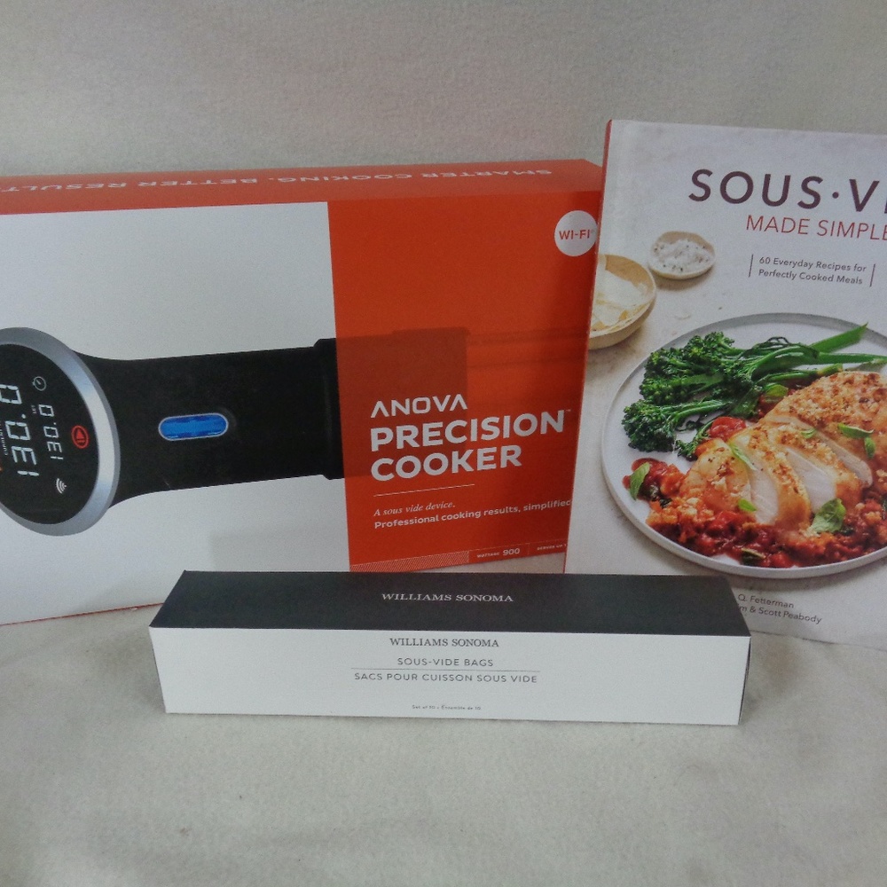 ANOVA SOUS-VIDE PRECISION COOKER